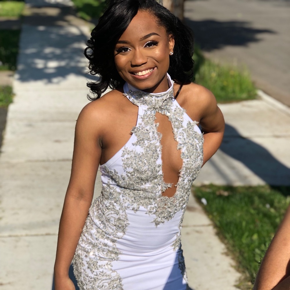 Prom Dress - Picture 4 of 5